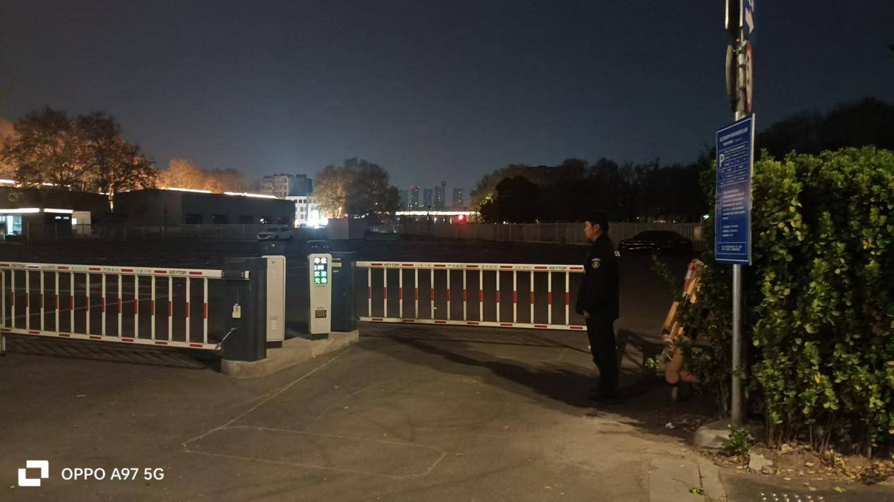 794bddb3a4f3396a53e7a1c438441b9